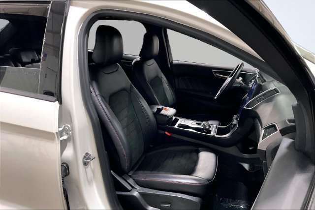 Used 2024 Ford Edge ST-Line AWD/4WD image 9