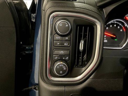 Used 2019 Chevrolet Silverado 1500 LT w/ All-Star Edition AWD/4WD image 36