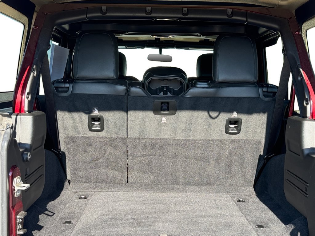 Used 2021 Jeep Wrangler Unlimited Sahara AWD/4WD image 30
