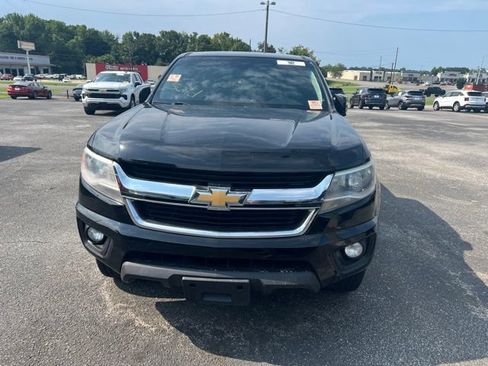 Used 2019 Chevrolet Colorado LT w/ LT Convenience Package RWD image 2