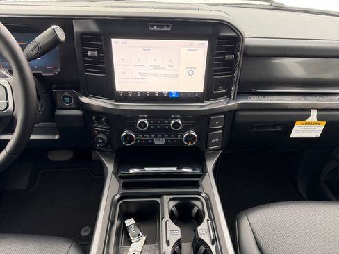 New 2026 Ford F250 Lariat w/ FX4 Off-Road Package image 11