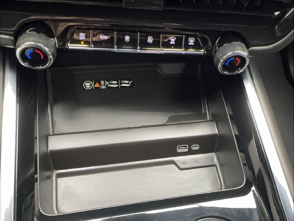 Used 2025 Chevrolet Tahoe LT RWD image 50