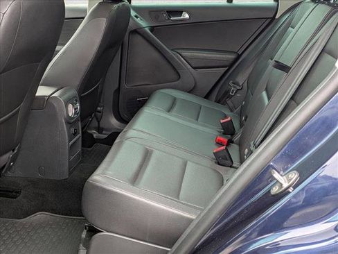 Used 2014 Volkswagen Tiguan SEL image 17