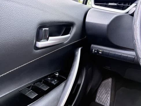 Used 2019 Toyota Corolla XSE FWD image 38