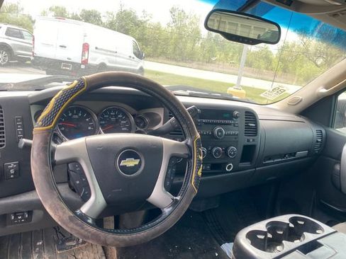 Used 2014 Chevrolet Silverado 2500 LT AWD/4WD image 17