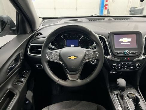 Used 2023 Chevrolet Equinox LT FWD image 11