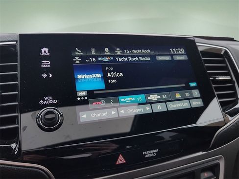 Used 2024 Honda Passport EX-L image 27