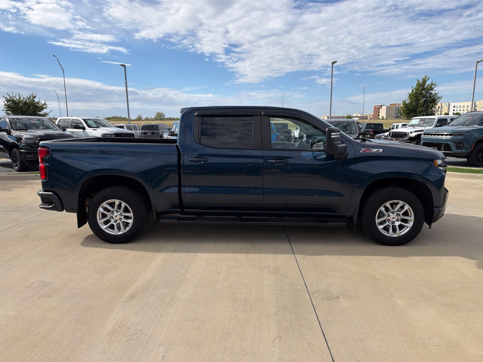 Used 2021 Chevrolet Silverado 1500 RST AWD/4WD image 6