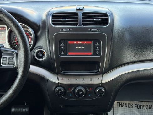 Used 2017 Dodge Journey SE FWD image 20