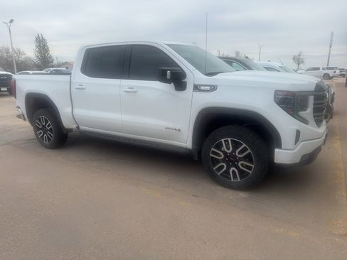 Used 2025 GMC Sierra 1500 AT4 w/ AT4 Premium Package image 2