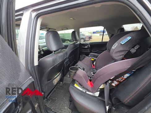 Used 2019 Toyota 4Runner TRD Off-Road Premium image 12