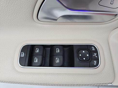 Certified 2023 Mercedes-Benz CLA 250 4MATIC image 27