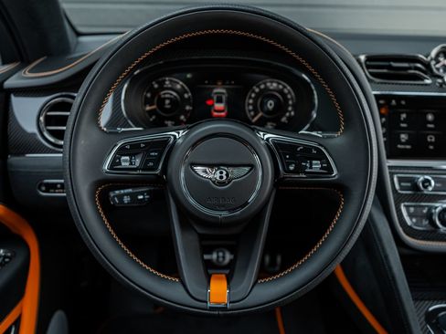 Certified 2026 Bentley Bentayga Speed AWD/4WD image 31