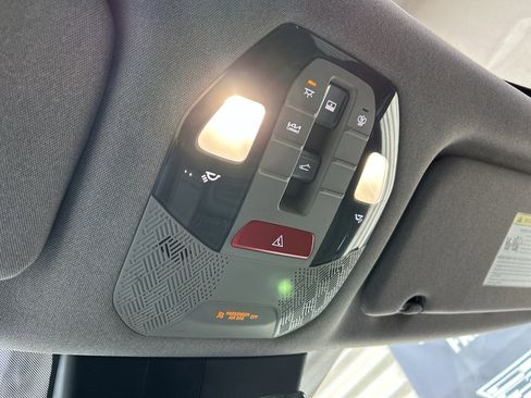 Certified 2024 Kia EV9 Land image 30