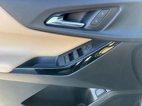 Certified 2025 Chevrolet Equinox ACTIV image 18