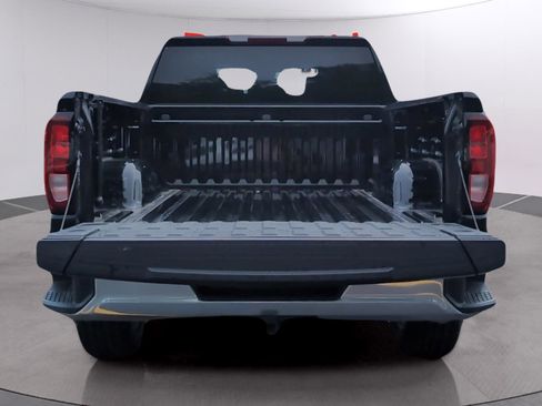 Used 2022 GMC Sierra 1500 SLE AWD/4WD image 9