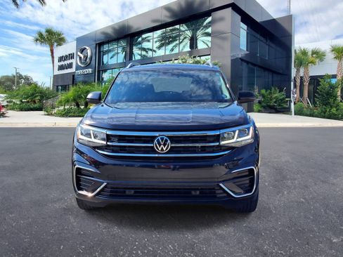 Used 2022 Volkswagen Atlas SEL R-Line image 2