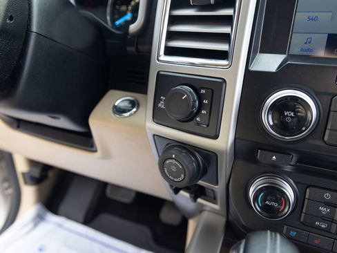 Used 2016 Ford F150 Lariat w/ Equipment Group 502A Luxury image 23