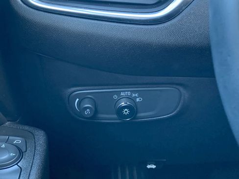 Used 2023 Chevrolet Equinox LT image 21