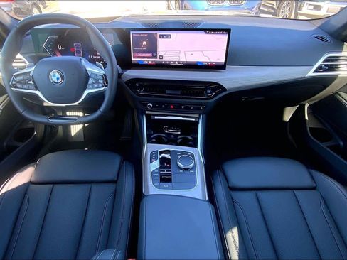 Used 2025 BMW 330i Sedan image 15