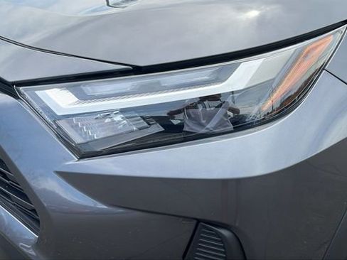 Used 2025 Toyota RAV4 LE image 7