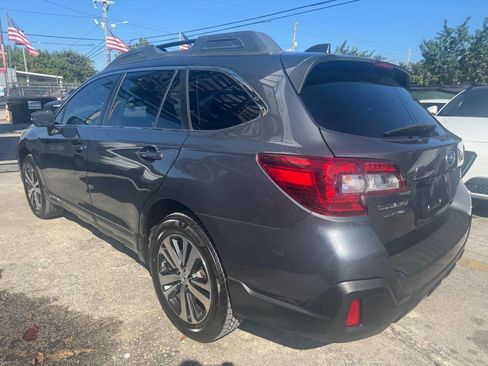 Used 2018 Subaru Outback 2.5i Limited image 3