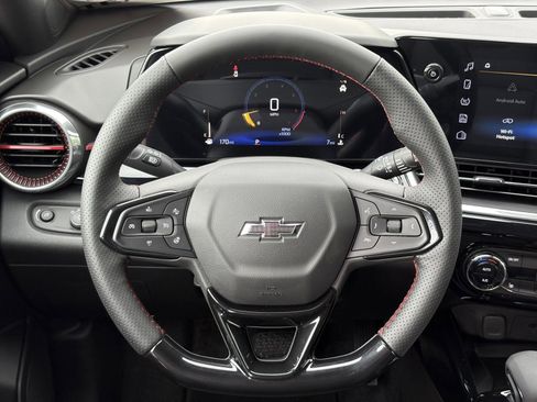 New 2026 Chevrolet Trax RS w/ Sunroof Package image 29