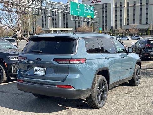 New 2026 Jeep Grand Cherokee L Limited w/ Limited Altitude Package AWD/4WD image 2