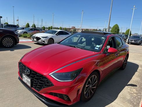 Used 2021 Hyundai Sonata Limited w/ Preferred Accessory Package FWD image 1