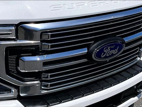 Used 2021 Ford F250 Limited w/ FX4 Off-Road Package AWD/4WD image 30