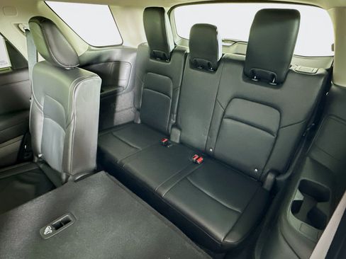 Used 2023 Nissan Pathfinder SL w/ Lighting Package (N92) AWD/4WD image 29