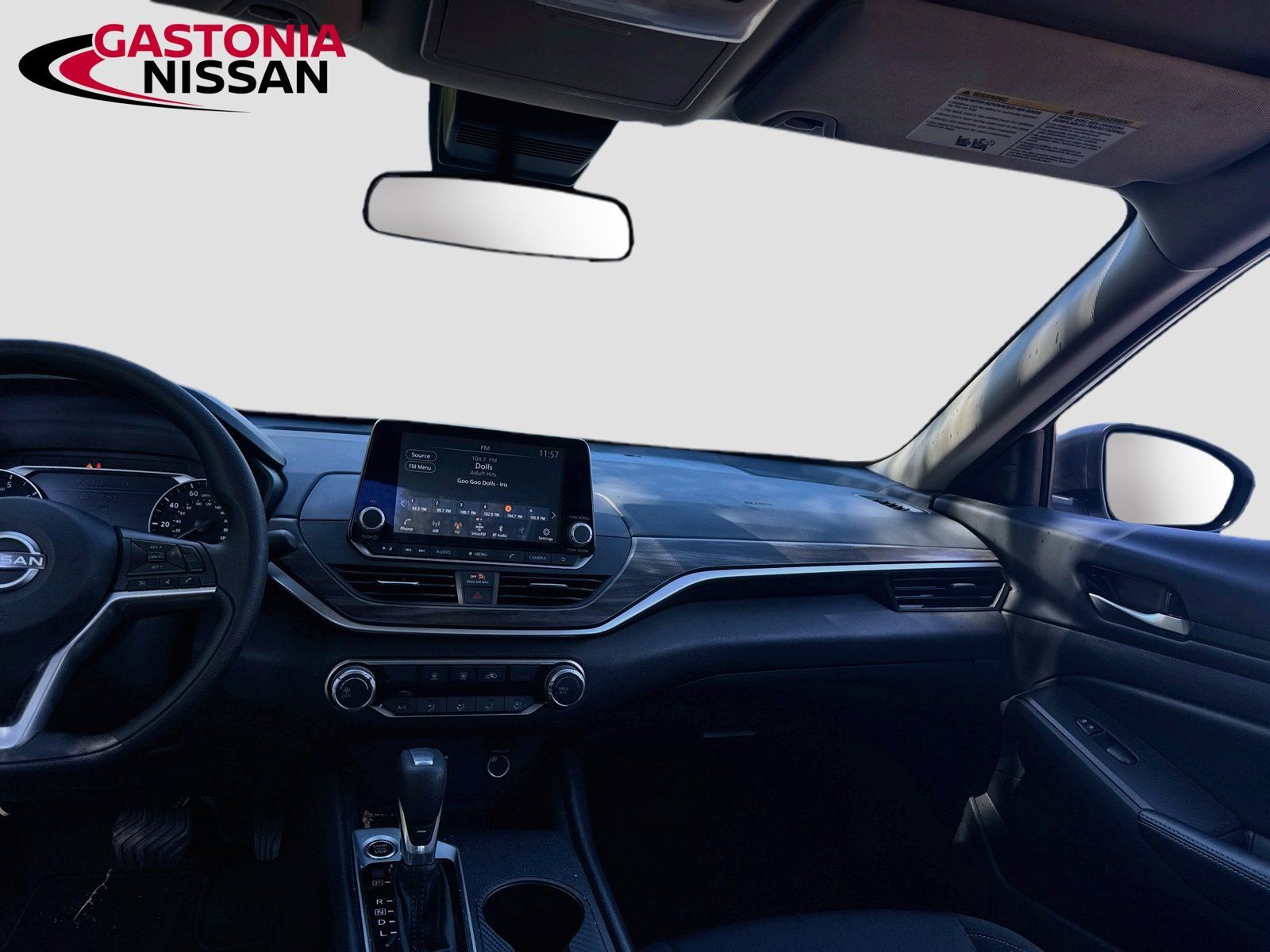 Used 2025 Nissan Altima 2.5 SV FWD image 29