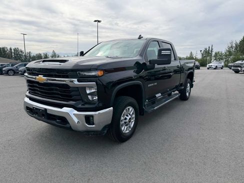 Certified 2026 Chevrolet Silverado 2500 LT w/ Convenience Package AWD/4WD image 9