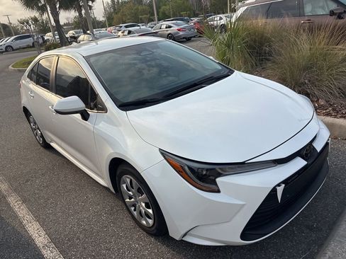 Used 2024 Toyota Corolla LE image 16