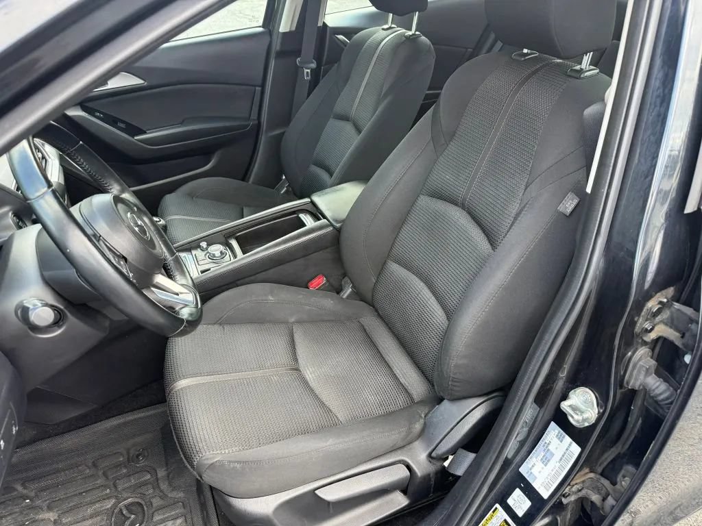 Used 2018 MAZDA MAZDA3 Grand Touring FWD image 12