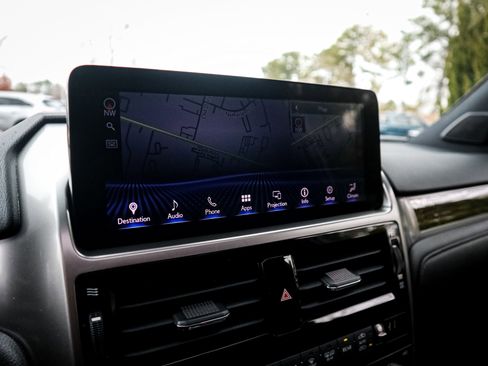 Used 2023 Lexus GX 460 Premium w/ Premium Package image 23