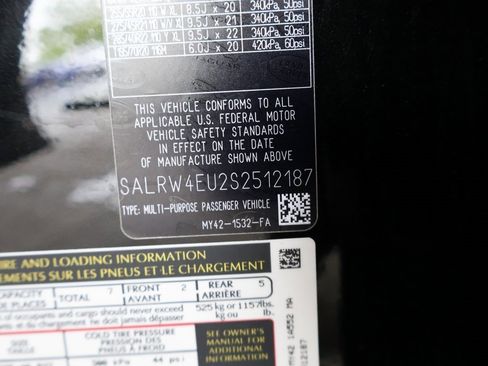 New 2025 Land Rover Discovery Metropolitan Edition image 86