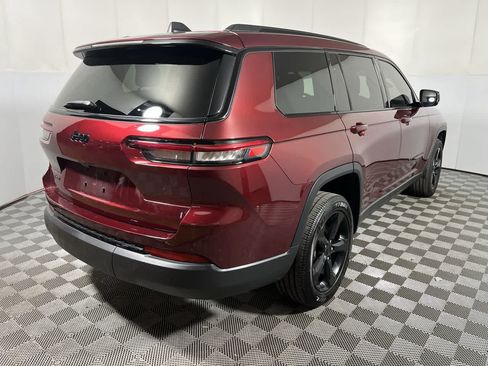 Used 2023 Jeep Grand Cherokee L Laredo AWD/4WD image 8