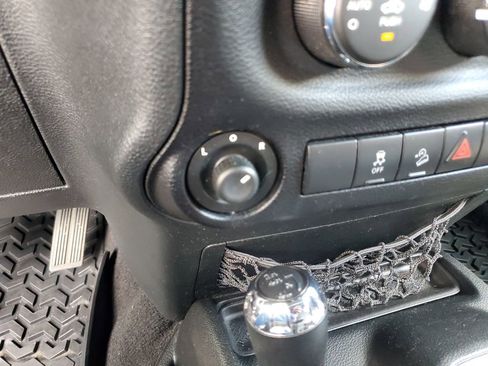 Used 2012 Jeep Wrangler Sahara w/ Connectivity Group image 21