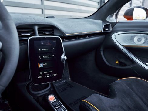 Used 2025 McLaren Artura Spider image 62