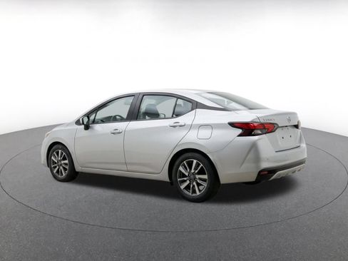 Used 2025 Nissan Versa SV FWD image 7