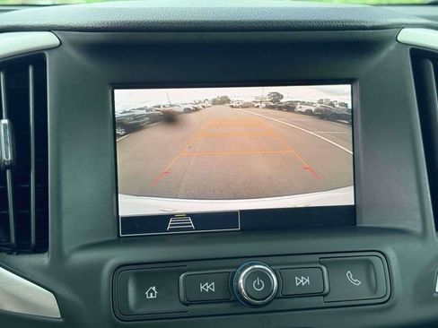 Used 2024 GMC Terrain SLE FWD image 26