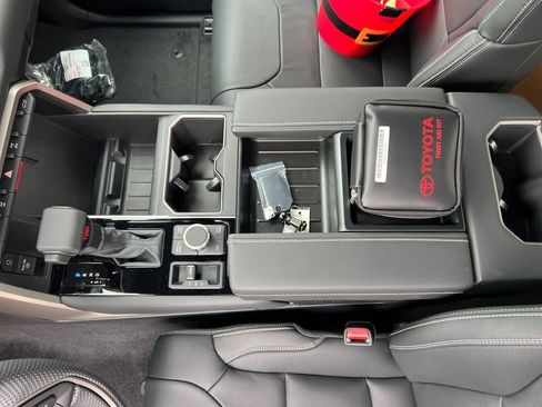 New 2026 Toyota Tundra Limited AWD/4WD image 27
