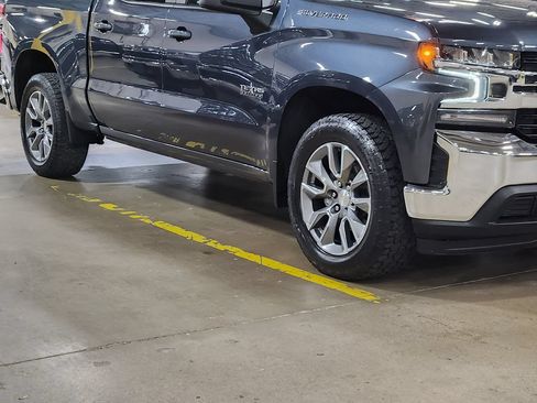 Used 2021 Chevrolet Silverado 1500 LT w/ Texas Edition Plus RWD image 16