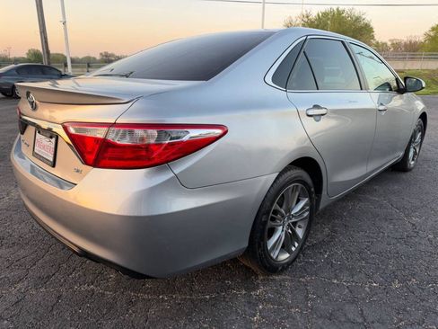 Used 2017 Toyota Camry SE FWD image 9