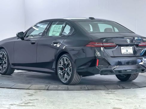 New 2026 BMW 530i w/ M Sport Package RWD image 6