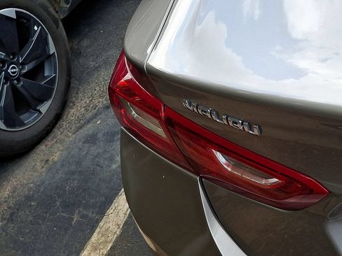 Used 2025 Chevrolet Malibu LT FWD image 7