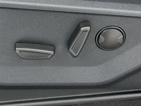 Used 2023 Ford F150 XLT w/ Equipment Group 302A High image 19