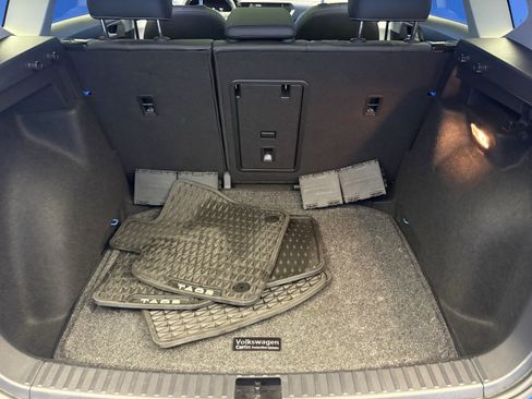 Used 2023 Volkswagen Taos SE image 27