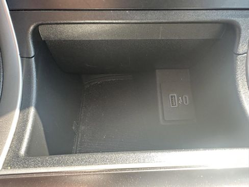 Used 2024 Ford Edge SEL image 29